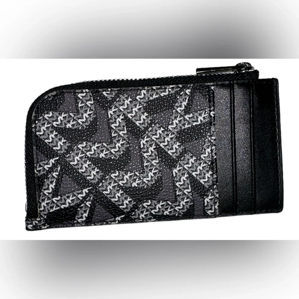 Michael Kors- Men’s Cooper L-Zip Wallet- NWOT